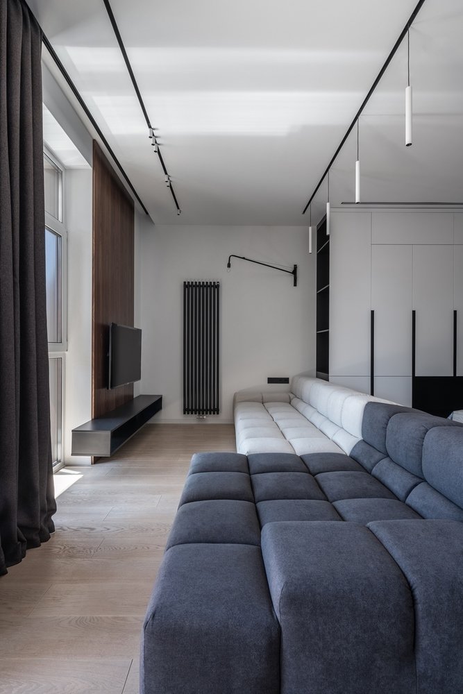 Стоит отметить, что заказчик не был настроен экономить — собственную квартиру он хотел видеть выполненной с использованием качественных материалов.