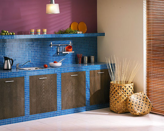 Фотография: Кухня и столовая в стиле Современный, Декор интерьера, Дом, Декор дома, Плитка, Мозаика, Кухонный фартук – фото на INMYROOM