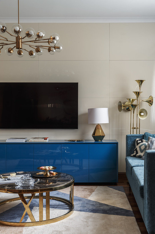 Фотография: Гостиная в стиле Современный, Классический, Эклектика, Минимализм, Проект недели, Подмосковье, Московская область, Таунхаус, Кирпичный дом, 4 и больше, Более 90 метров, Ектерина Реброва, Елена Поворова, Бюро Home Emotions, КП «Александровский» – фото на INMYROOM Фотография: Гостиная в стиле Современный, Классический, Эклектика, Минимализм, Проект недели, Подмосковье, Московская область, Таунхаус, Кирпичный дом, 4 и больше, Более 90 метров, Ектерина Реброва, Елена Поворова, Бюро Home Emotions, КП «Александровский» – фото на INMYROOM