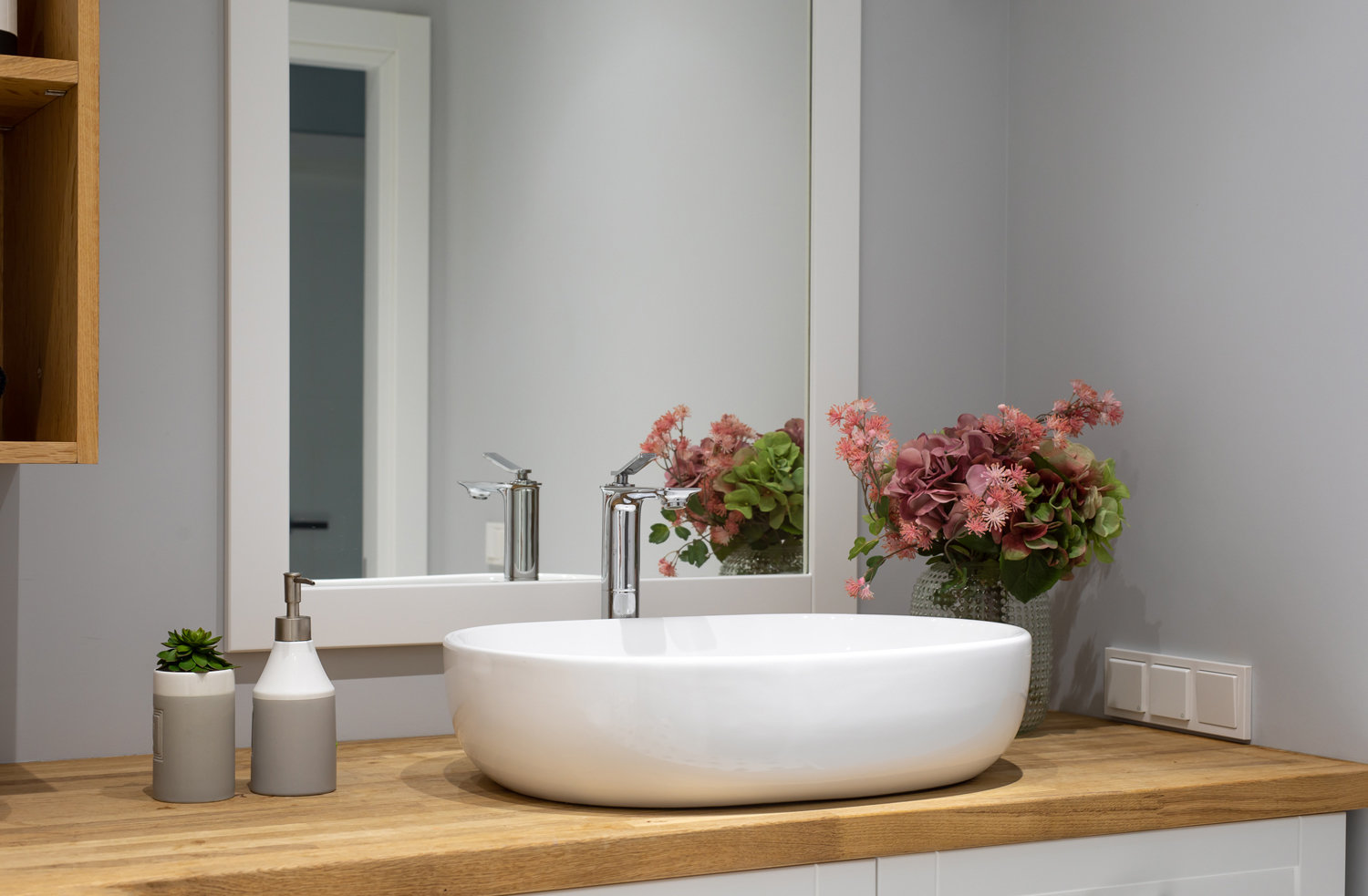 Фотография: Ванная в стиле Современный, Кухня и столовая, Детская, Спальня, Квартира, Проект недели, Голубой, 3 комнаты, ПРЕМИЯ INMYROOM – фото на INMYROOM Фотография: Ванная в стиле Современный, Кухня и столовая, Детская, Спальня, Квартира, Проект недели, Голубой, 3 комнаты, ПРЕМИЯ INMYROOM – фото на INMYROOM