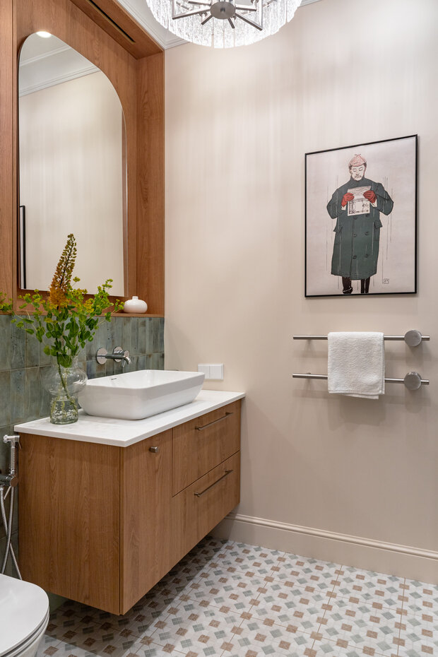 Фотография: Ванная в стиле Современный, Малогабаритная квартира, Квартира, Проект дня, Москва, Монолитный дом, 2 комнаты, до 40 метров, современный с элементами неоклассики – фото на INMYROOM