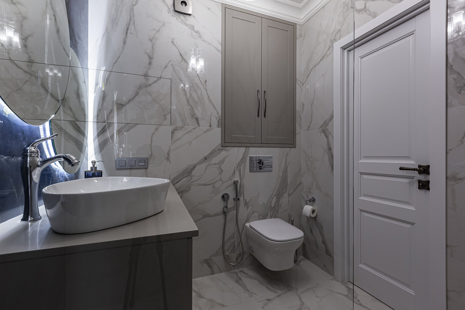 Фотография: Ванная в стиле Современный, Малогабаритная квартира, Квартира, Проект недели, Санкт-Петербург, Кирпичный дом, 2 комнаты, 40-60 метров, Дарья Ртищева – фото на INMYROOM Фотография: Ванная в стиле Современный, Малогабаритная квартира, Квартира, Проект недели, Санкт-Петербург, Кирпичный дом, 2 комнаты, 40-60 метров, Дарья Ртищева – фото на INMYROOM