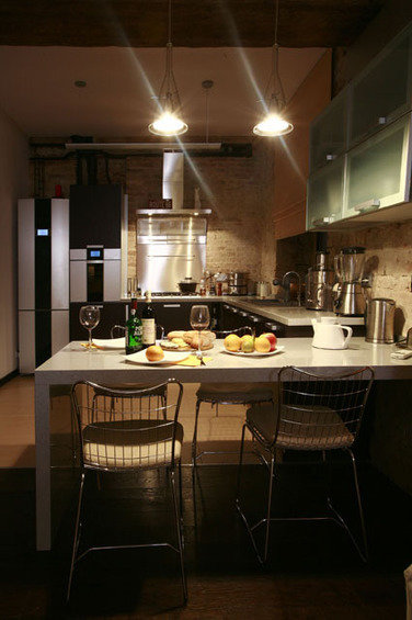 Фотография: Кухня и столовая в стиле Лофт, Квартира, Дома и квартиры, Москва – фото на INMYROOM