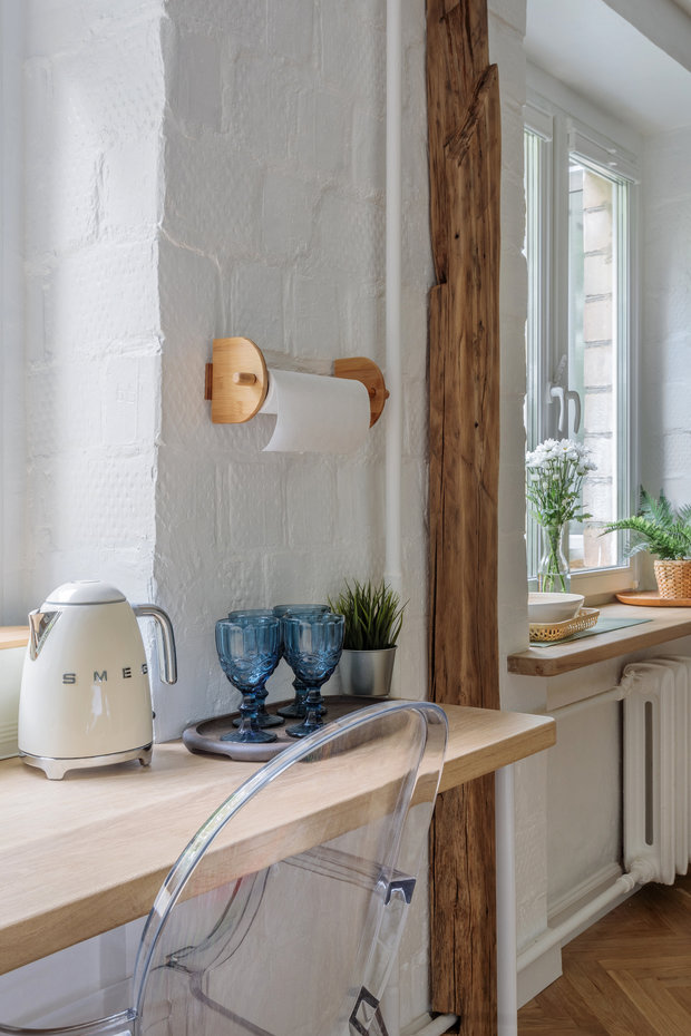 Фотография: Кухня и столовая в стиле Скандинавский, Эклектика, Квартира, Проект недели, Москва, Кирпичный дом, Павел Фотеев – фото на INMYROOM