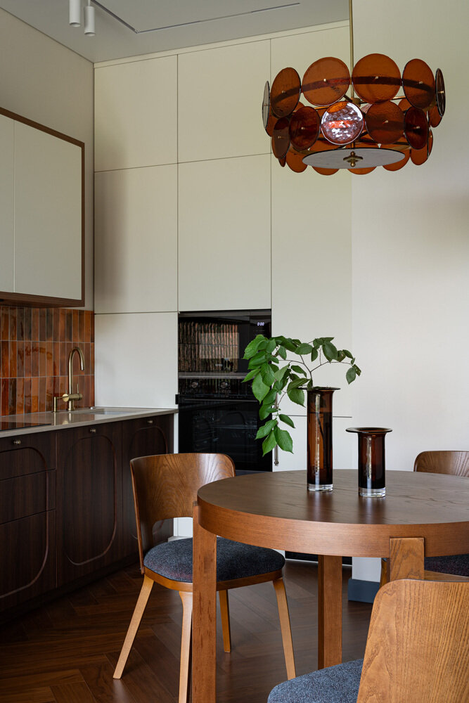 Фотография: Кухня и столовая в стиле Современный, Квартира, Проект дня, Москва, 2 комнаты, 40-60 метров, ЖК «Hide», Любовь Вербах – фото на INMYROOM Фотография: Кухня и столовая в стиле Современный, Квартира, Проект дня, Москва, 2 комнаты, 40-60 метров, ЖК «Hide», Любовь Вербах – фото на INMYROOM