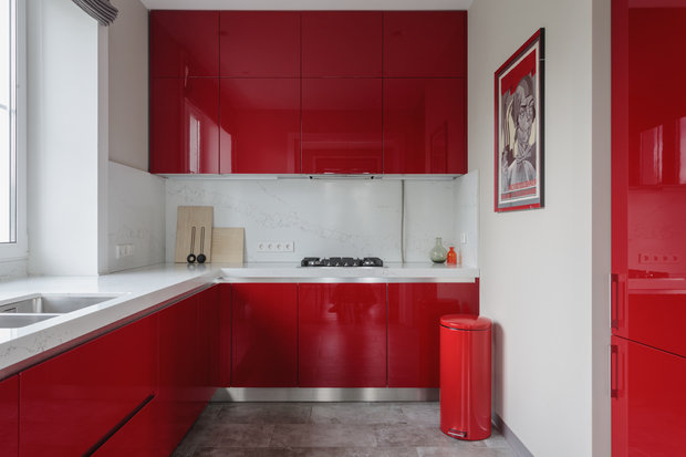 Фотография: Кухня и столовая в стиле Современный, Квартира, Проект недели, Москва, Михаил Новинский, Samsung, Кирпичный дом, 3 комнаты, Более 90 метров, интерьерный телевизор, the serif – фото на INMYROOM