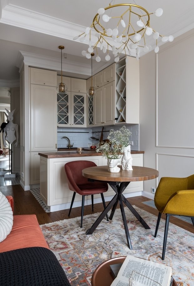 Фотография: Кухня и столовая в стиле Классический, Современный, Квартира, Проект недели, Москва, 2 комнаты, 40-60 метров, Ирина Балданова – фото на INMYROOM