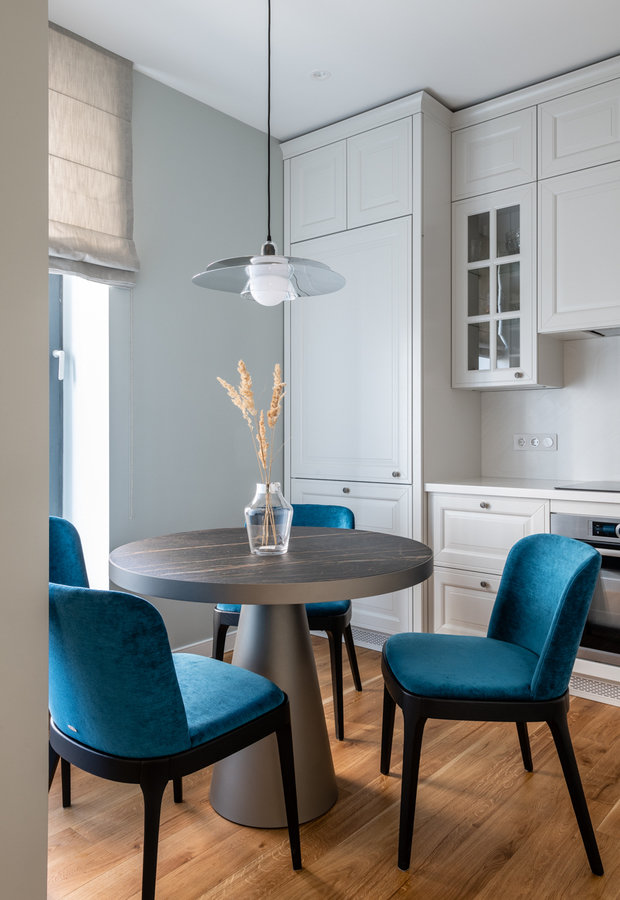 Фотография: Кухня и столовая в стиле Классический, Современный, Эклектика, Квартира, Проект недели, Москва, 3 комнаты, 60-90 метров, Андрей Байков, Наталья Самохина – фото на INMYROOM