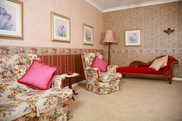 Фотография: Гостиная в стиле Прованс и Кантри, Франция, Интерьер комнат – фото на INMYROOM