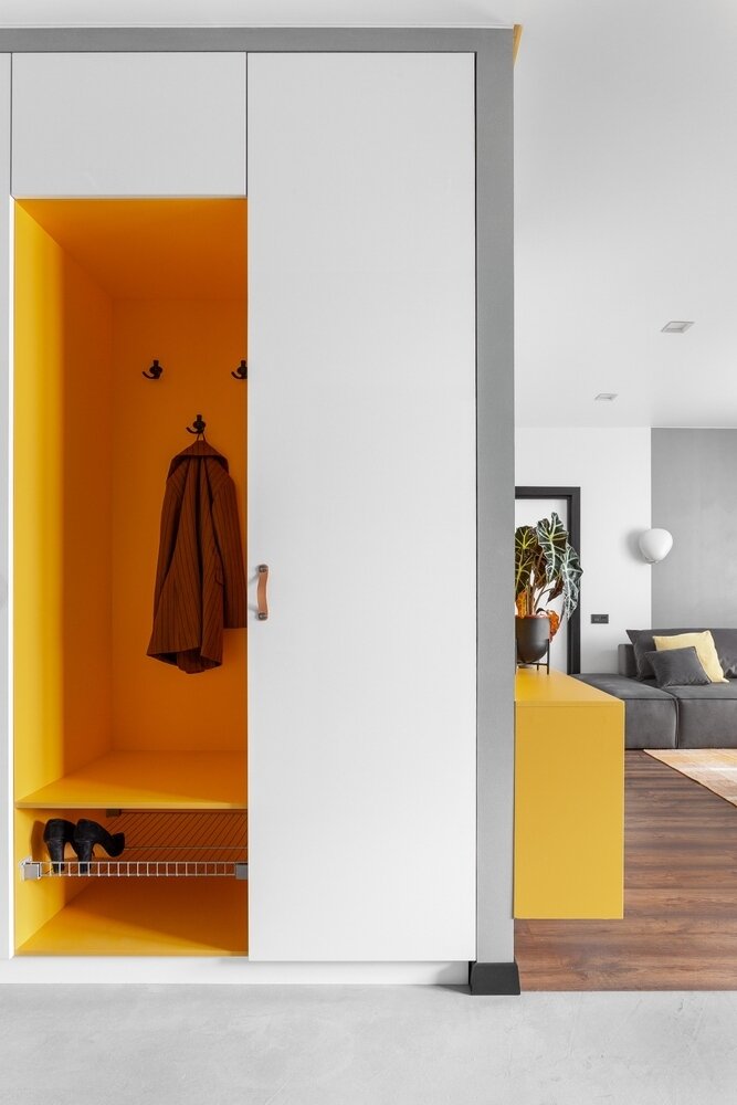 Фотография: Прихожая в стиле Современный, Квартира, Проект недели, Москва, Монолитный дом, 2 комнаты, 40-60 метров, Shiba Design Bureau, Алиса Михеева – фото на INMYROOM Фотография: Прихожая в стиле Современный, Квартира, Проект недели, Москва, Монолитный дом, 2 комнаты, 40-60 метров, Shiba Design Bureau, Алиса Михеева – фото на INMYROOM