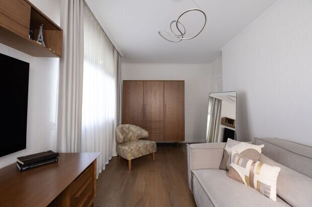 Фотография: Кабинет в стиле Современный, Минимализм, Квартира, Проект дня, Москва, 3 комнаты, 60-90 метров, современный с элементами минимализма – фото на INMYROOM