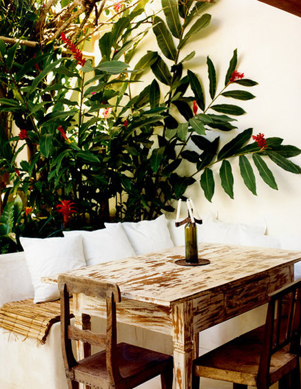 Фотография: Кухня и столовая в стиле Прованс и Кантри, Дома и квартиры, Городские места, Отель, Свечи – фото на INMYROOM