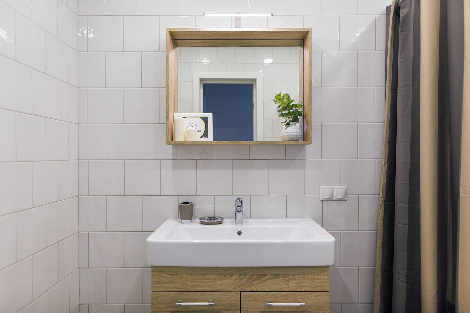 Фотография: Ванная в стиле Скандинавский, Современный, Квартира, Проект недели, Одинцово, Кирпичный дом, 2 комнаты, 60-90 метров, Flatforfox – фото на INMYROOM Фотография: Ванная в стиле Скандинавский, Современный, Квартира, Проект недели, Одинцово, Кирпичный дом, 2 комнаты, 60-90 метров, Flatforfox – фото на INMYROOM