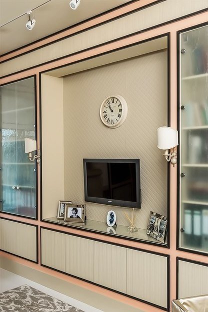 Фотография: Гостиная в стиле Прованс и Кантри, Кабинет, Интерьер комнат – фото на INMYROOM Фотография: Гостиная в стиле Прованс и Кантри, Кабинет, Интерьер комнат – фото на INMYROOM