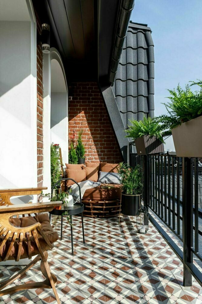 Фотография: в стиле , Балкон, Интерьер комнат, Интерьерный стиль, Дизайн интерьера, Советы, как обустроить балкон, балкон в квартире, обустроить типовой балкон, балкон в типовой квартире, идеи оформления балкона, как оформить балкон, украсить балкон цветами, цветы для балкона, как украсить балкон цветами, цветы на балконе – фото на INMYROOM