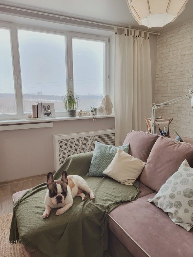 Фотография: Гостиная в стиле Скандинавский, Ремонт на практике, Панельный дом – фото на INMYROOM