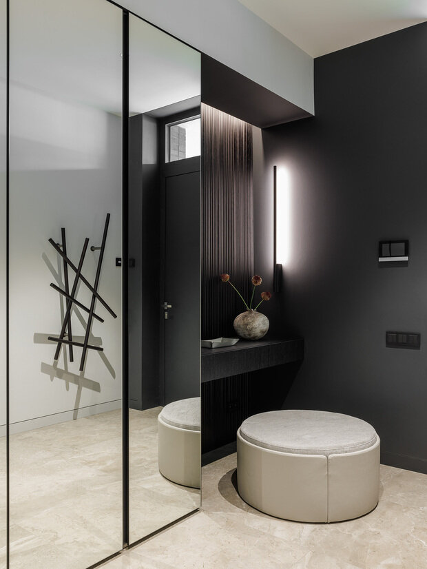 Фотография: Прихожая в стиле Современный, Минимализм, Дом, Проект дня, Санкт-Петербург, Дом и дача, Ленинградская область, 4 и больше, Более 90 метров, Юлия Скачкова – фото на INMYROOM