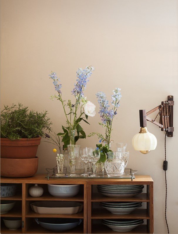 Фотография: Кухня и столовая в стиле Прованс и Кантри, Швеция, Гид, скандинавский стиль в интерьере – фото на INMYROOM