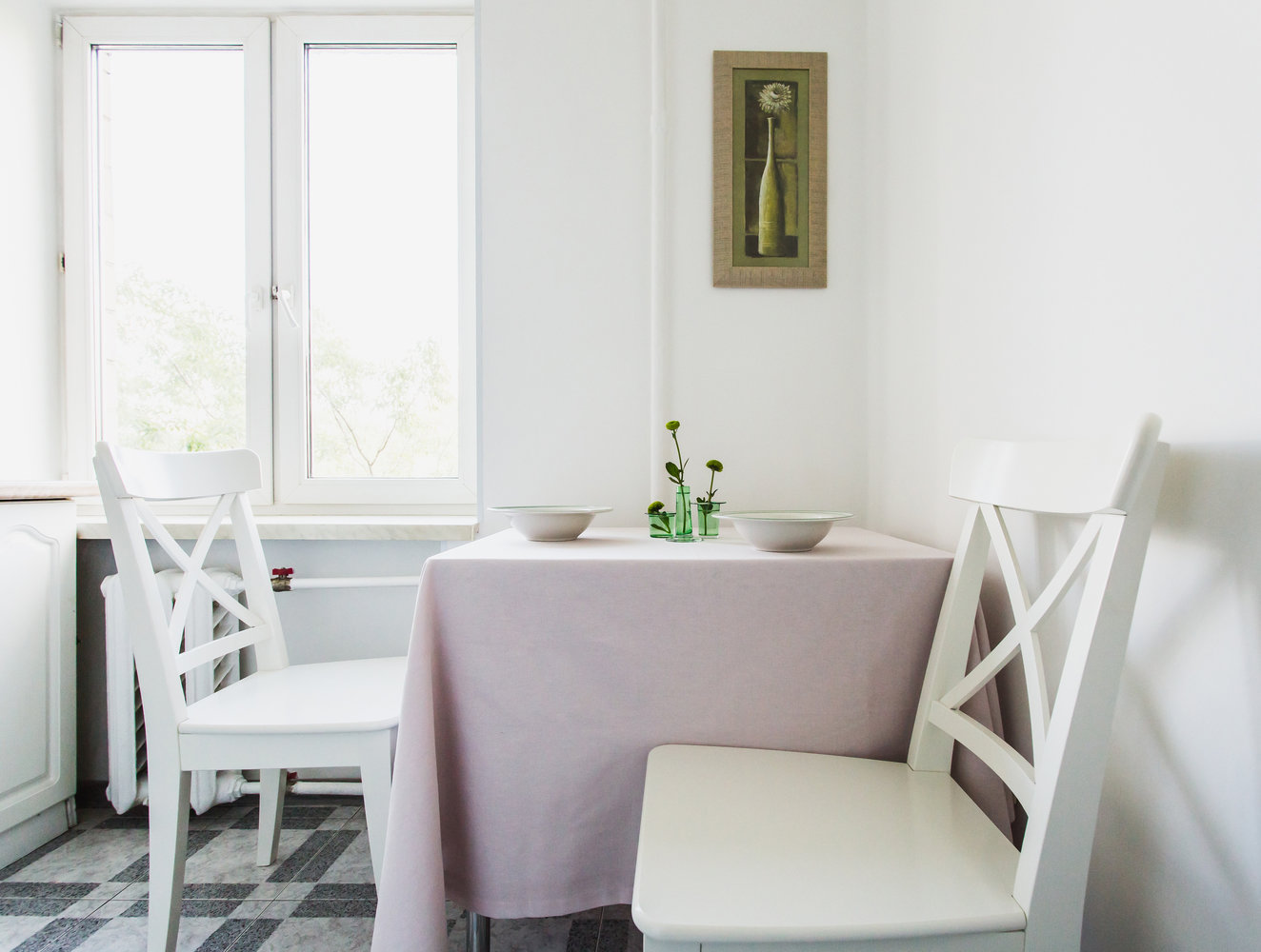 Фотография: Кухня и столовая в стиле Скандинавский, Минимализм, Современный, Квартира, Проект недели, Москва, Анна Ковальченко, Панельный дом, 2 комнаты, 40-60 метров – фото на INMYROOM Фотография: Кухня и столовая в стиле Скандинавский, Минимализм, Современный, Квартира, Проект недели, Москва, Анна Ковальченко, Панельный дом, 2 комнаты, 40-60 метров – фото на INMYROOM