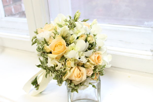 Фото из портфолио Свадебные букеты и аксессуары – фотографии дизайна интерьеров на INMYROOM