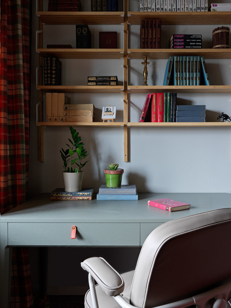 Фотография: Кабинет в стиле Современный, Эклектика, Квартира, Проект недели, Санкт-Петербург, Макс Жуков, Виктор Штефан, ToTaste Studio, 3 комнаты, Более 90 метров – фото на INMYROOM Фотография: Кабинет в стиле Современный, Эклектика, Квартира, Проект недели, Санкт-Петербург, Макс Жуков, Виктор Штефан, ToTaste Studio, 3 комнаты, Более 90 метров – фото на INMYROOM