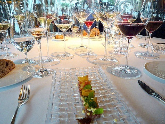 Фотография: Прочее в стиле , Дома и квартиры, Городские места, Минимализм, Сервировка стола – фото на INMYROOM Фотография: Прочее в стиле , Дома и квартиры, Городские места, Минимализм, Сервировка стола – фото на INMYROOM