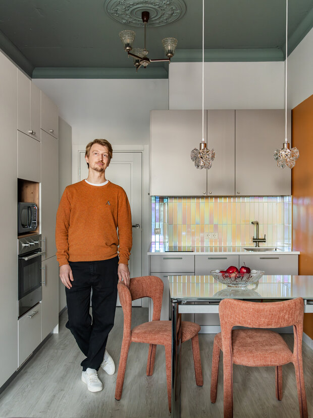 Дизайнер Александр Сенчугов