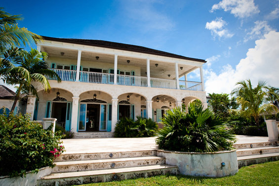 Фотография: Архитектура в стиле Классический, Современный – фото на INMYROOM