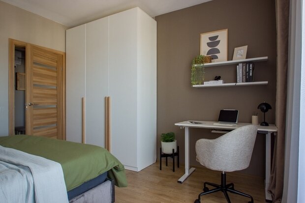 Фотография: Спальня в стиле Современный, Минимализм, Квартира, Проект недели, Санкт-Петербург, 2 комнаты, 40-60 метров, Анна Посохова – фото на INMYROOM