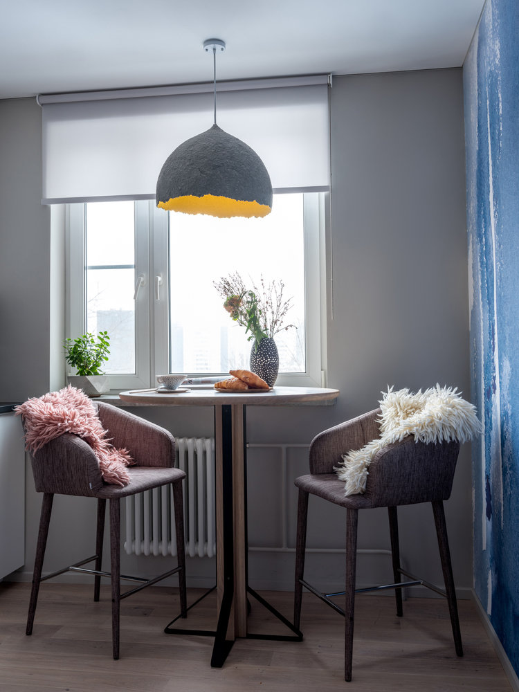 Фотография: Кухня и столовая в стиле Современный, Квартира, Проект дня, Москва, Панельный дом, 1 комната, 40-60 метров, Анастасия Брандт – фото на INMYROOM Фотография: Кухня и столовая в стиле Современный, Квартира, Проект дня, Москва, Панельный дом, 1 комната, 40-60 метров, Анастасия Брандт – фото на INMYROOM