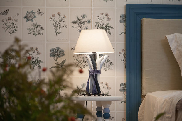 Фотография: Мебель и свет в стиле Прованс и Кантри, Спальня, Интерьер комнат – фото на INMYROOM