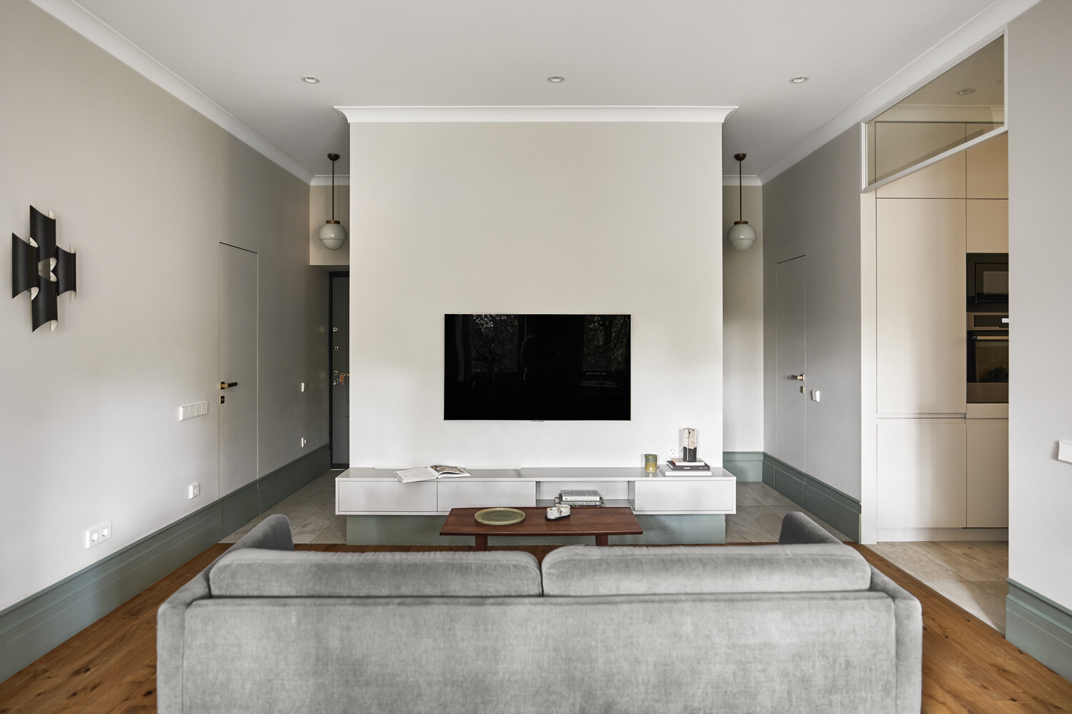 Фотография: Гостиная в стиле Современный, Минимализм, Квартира, Проект недели, Санкт-Петербург, Кирпичный дом, 3 комнаты, 60-90 метров, DSGN HUB, Винтажный – фото на INMYROOM Фотография: Гостиная в стиле Современный, Минимализм, Квартира, Проект недели, Санкт-Петербург, Кирпичный дом, 3 комнаты, 60-90 метров, DSGN HUB, Винтажный – фото на INMYROOM