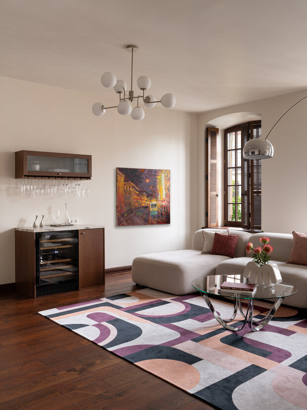 Фотография: Гостиная в стиле Современный, Квартира, Проект дня, Санкт-Петербург, Кирпичный дом, 2 комнаты, Более 90 метров, Эксклюзивные проекты, Мария Онучина, Иван Миняев, эклектика с элементами винтажа – фото на INMYROOM