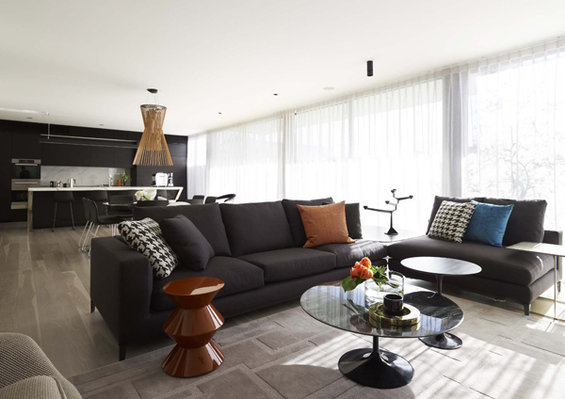 Фотография: Гостиная в стиле Современный, Хай-тек, Декор интерьера, Декор дома, Цвет в интерьере, Ковер, Геометрия в интерьере – фото на INMYROOM