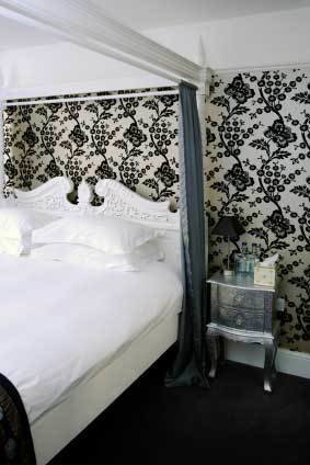 Фотография: Спальня в стиле Прованс и Кантри, Классический, Декор интерьера, Дизайн интерьера, Цвет в интерьере – фото на INMYROOM