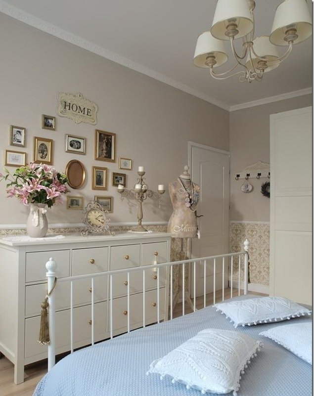 Фотография: Спальня в стиле Классический, Современный, Цвет в интерьере – фото на INMYROOM