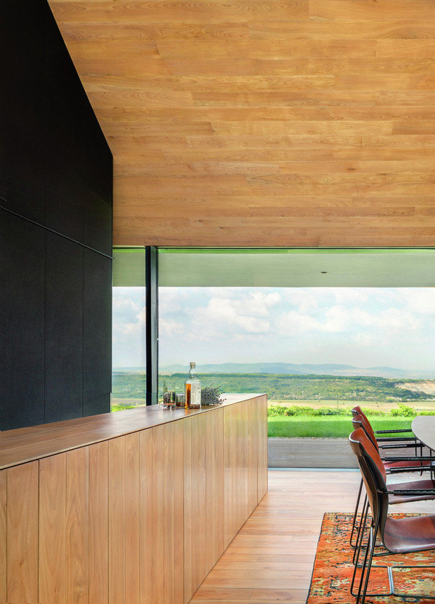 Фото из портфолио  Дом из стекла и камня в Болгарии – фотографии дизайна интерьеров на INMYROOM