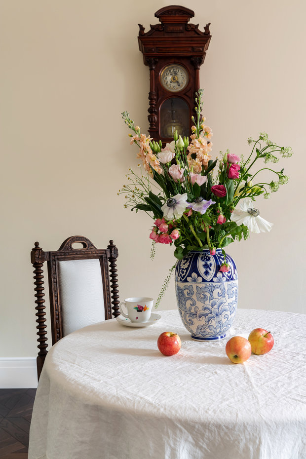 Фотография: Кухня и столовая в стиле Классический, Квартира, Проект дня, Санкт-Петербург, Кирпичный дом, 2 комнаты, 40-60 метров, Светлана Оленбург, Наталья Виннер – фото на INMYROOM