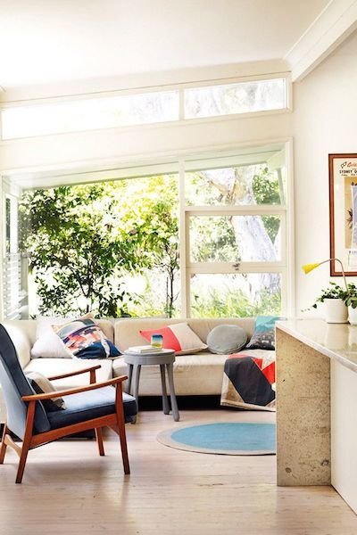 Фотография: Гостиная в стиле Скандинавский, Декор интерьера, Мебель и свет, Цвет в интерьере, Ковер – фото на INMYROOM