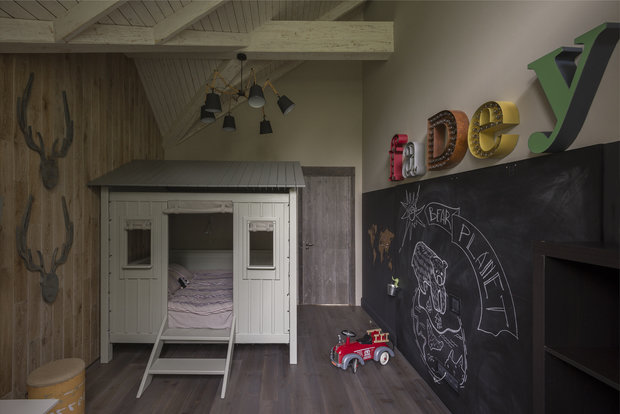 Фото из портфолио Брутальный загородный дом  – фотографии дизайна интерьеров на INMYROOM