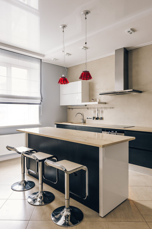 Фотография: Кухня и столовая в стиле Хай-тек, Дом, Дома и квартиры, Проект недели – фото на INMYROOM