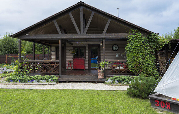 Фотография: Ландшафт в стиле , Дом, Переделка, Дача, как декорировать загородный дом, интерьер дома, дача в русском стиле, интерьер загородного дома, как обустроить загородный дом, как оформить дом, дизайн интерьера загородного дома, как оформить дачный дом, маленький загородный дом, необычный загородный дом, до 40 метров, дизайн загородного дома, дача дизайн, дизайн дачи, дизайн дачного дома, интерьер дачного дома, переделка дачного дома, загородный дом дизайн, ремонт дачи, дом загородный – фото на INMYROOM