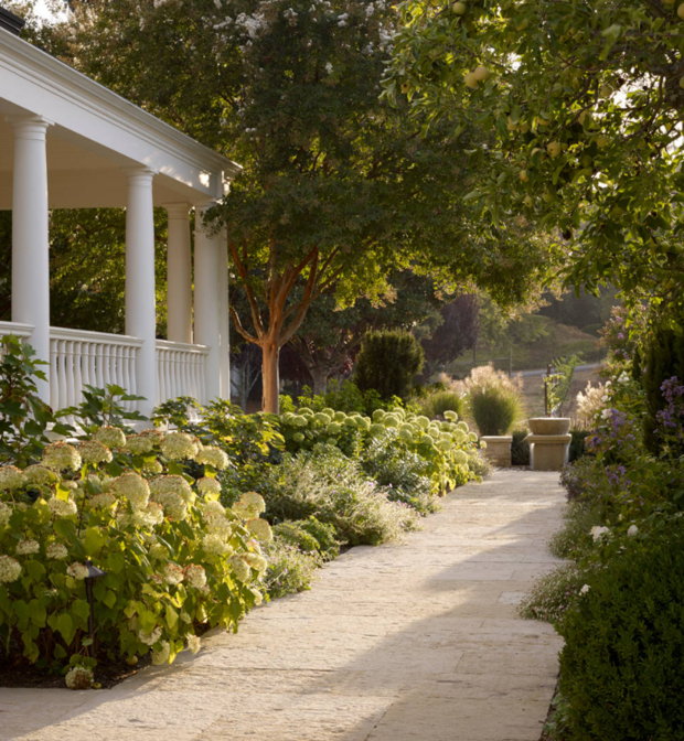 Дизайн: Bevan Associates