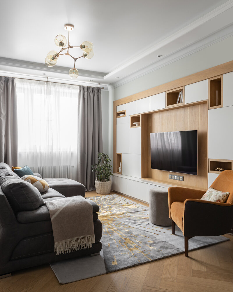 За воздух и обилие света отвечают парящие шторы. Чтобы добиться такого эффекта, использовали потолочные карнизы из металла. За воздух и обилие света отвечают парящие шторы. Чтобы добиться такого эффекта, использовали потолочные карнизы из металла.