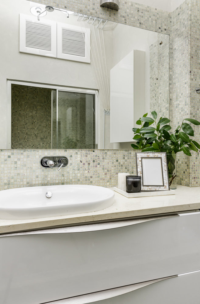 Фотография: Ванная в стиле Современный, Классический, Квартира, Проект недели, Москва, Наталья Преображенская, Сталинка, 2 комнаты, 40-60 метров, ПРЕМИЯ INMYROOM – фото на INMYROOM Фотография: Ванная в стиле Современный, Классический, Квартира, Проект недели, Москва, Наталья Преображенская, Сталинка, 2 комнаты, 40-60 метров, ПРЕМИЯ INMYROOM – фото на INMYROOM