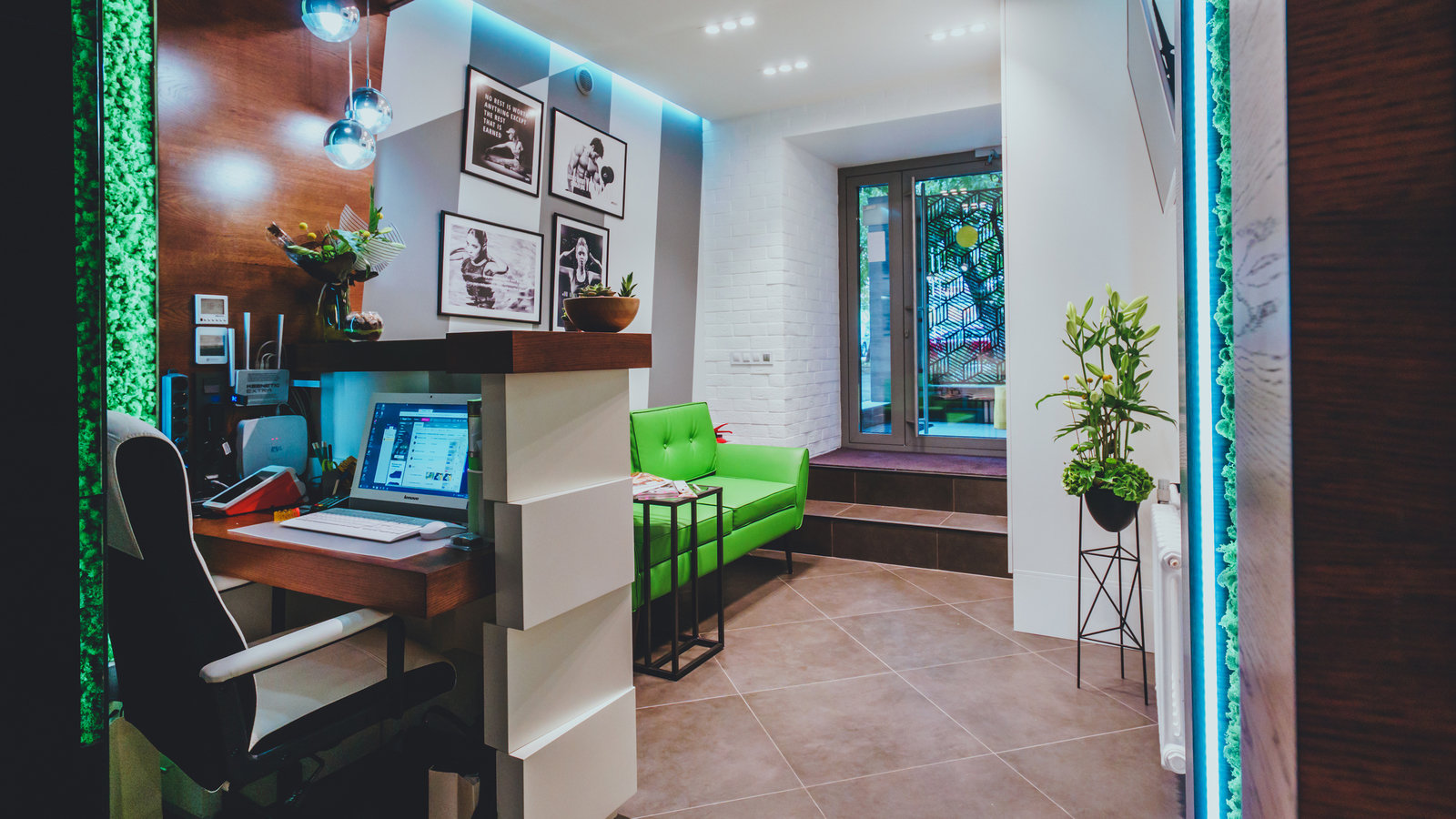 Фото из портфолио Студия EMS тренировок – фотографии дизайна интерьеров на INMYROOM Фото из портфолио Студия EMS тренировок – фотографии дизайна интерьеров на INMYROOM