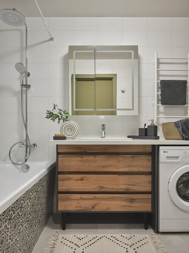 Фотография: Ванная в стиле Современный, Малогабаритная квартира, Квартира, Проект дня, Москва, 1 комната, 40-60 метров, Анна Данилова, современный с элементами эклектики, ЖК «Матвеевский парк» – фото на INMYROOM