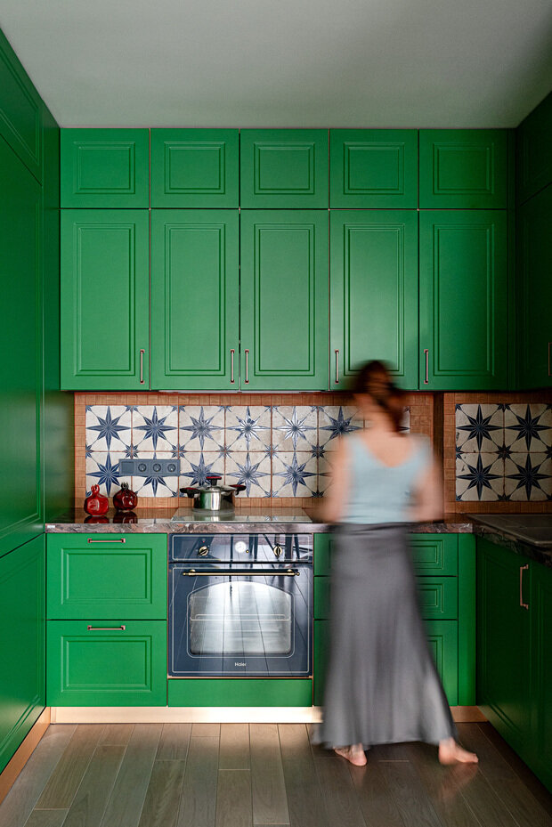 Фотография: Кухня и столовая в стиле Современный, Эклектика, Квартира, Проект недели, Казань, 3 комнаты, 60-90 метров, Гульнара Тинеева – фото на INMYROOM