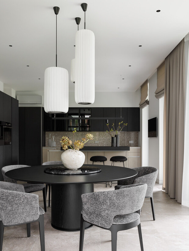 Фотография: Кухня и столовая в стиле Современный, Минимализм, Дом, Проект дня, Санкт-Петербург, Дом и дача, Ленинградская область, 4 и больше, Более 90 метров, Юлия Скачкова – фото на INMYROOM