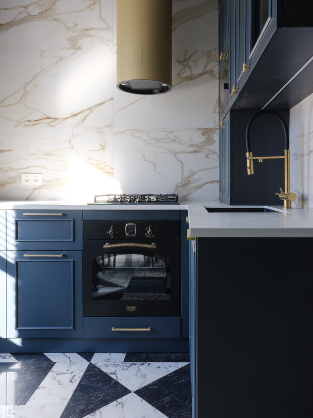 Фотография: Кухня и столовая в стиле Современный, Квартира, Проект дня, Сталинка, Кирпичный дом, 4 и больше, 60-90 метров, Санкт-Петербруг – фото на INMYROOM